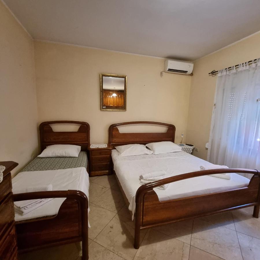 Apartment On The Shore Of The Bay Of Kotor With Free Wi-Fi Екстер'єр фото