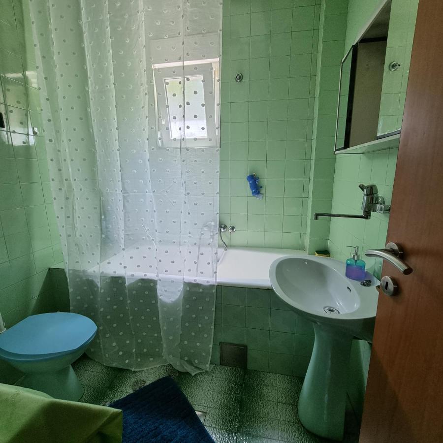 Apartment On The Shore Of The Bay Of Kotor With Free Wi-Fi Екстер'єр фото